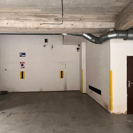 City Centre Garden Apartment With Parking Prague Exterior photo