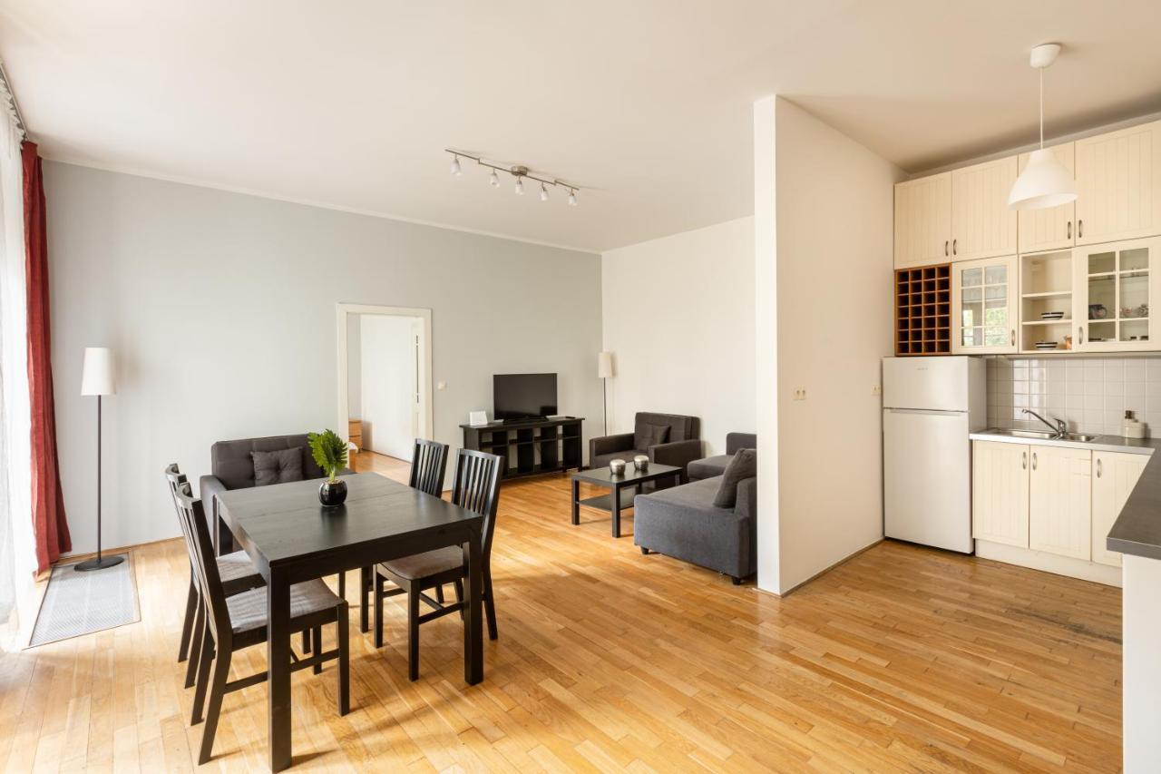 City Centre Garden Apartment With Parking Prague Exterior photo