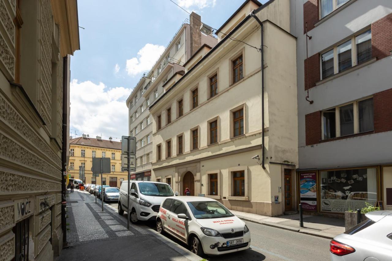 City Centre Garden Apartment With Parking Prague Exterior photo